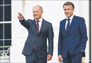 Ostatnie wojenne konsultacje Europy w tym roku. Macrona ma reprezentować Scholz