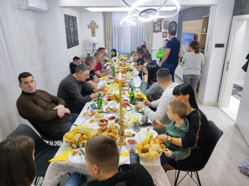 Žan-Stefan proslavio slavu sa Milicom i njenom porodicom