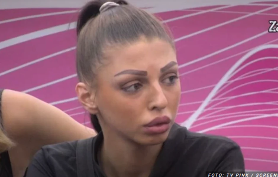 Maja Marinković pre operacija