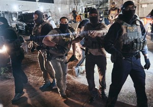 ICE Agenti na ulicama Amerike
