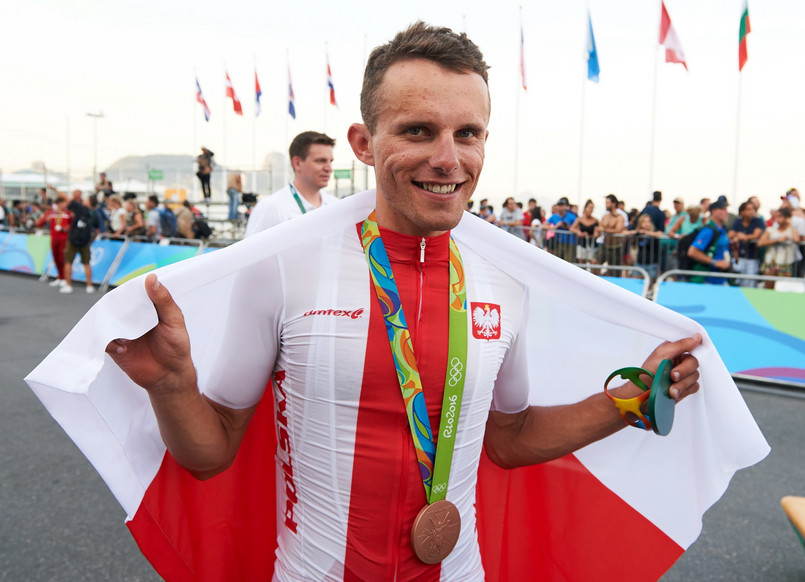 Igrzyska Olimpijskie Rio 2016. Majka cieszy się po dekoracji.