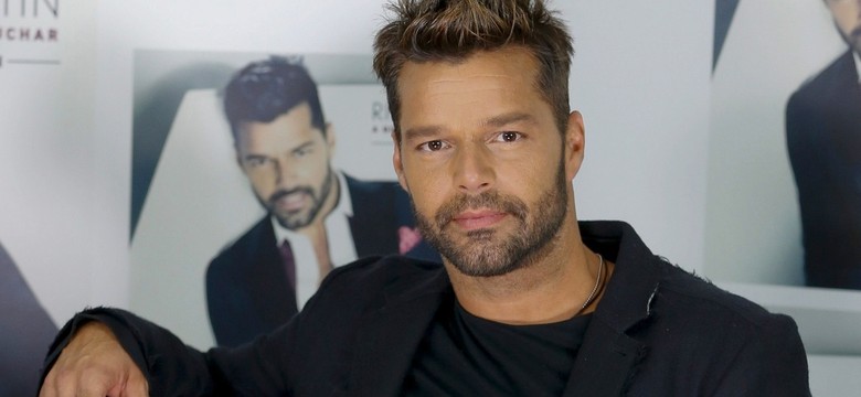 Ricky Martin wrócił z nową płytą i znów wygląda jak milion dolarów [ZDJĘCIA]