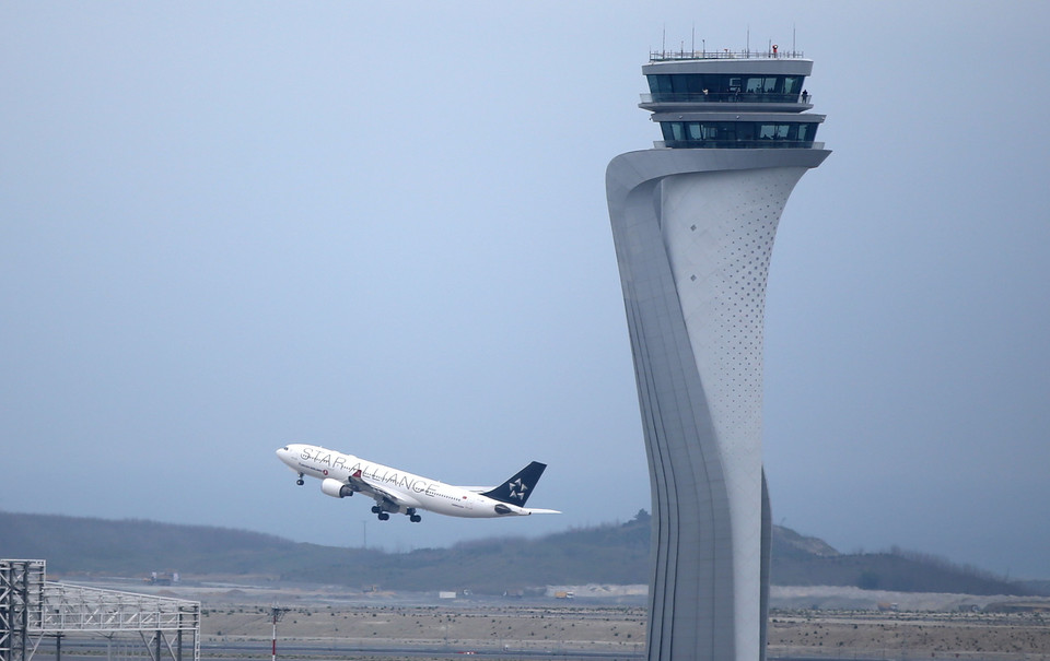Turcja: Nowe lotnisko w Stambule oficjalnie zastąpiło port im. Ataturka
