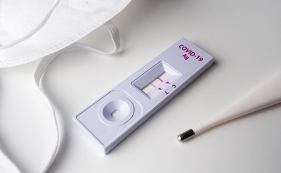 Test z krwi pomoże oszacować ryzyko ciężkiego przebiegu COVID-19