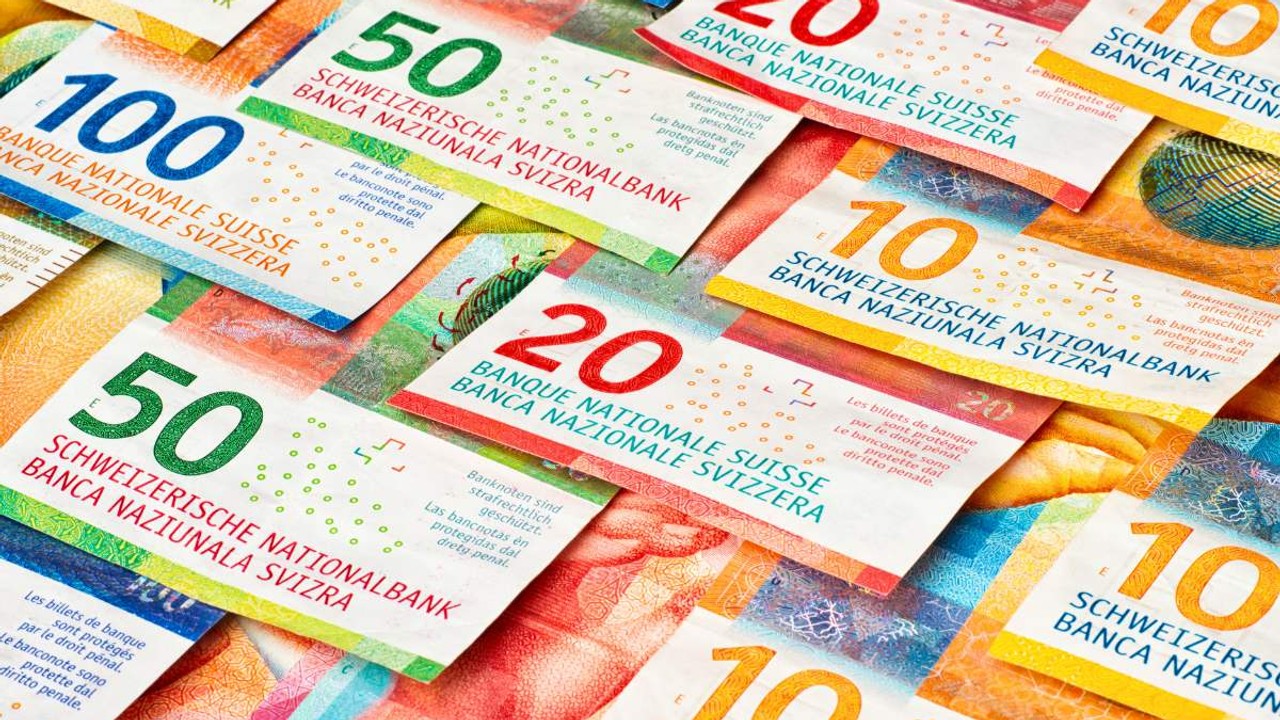 Pomoc dla frankowiczów. Co zyskasz, wybierając doświadczoną kancelarię frankową?