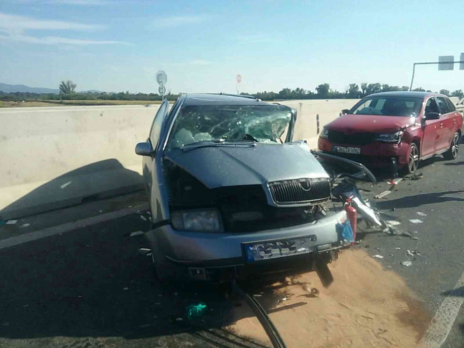 Pri udalosti zasahovalo 15 príslušníkov Hasičského a záchranného útvaru hlavného mesta Bratislavy.