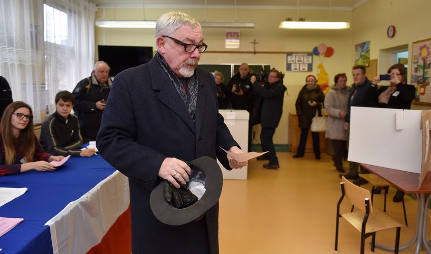 Wybory w Krakowie wygrywa Jacek Majchrowski