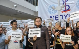 Rezydenci: "Prosiliśmy polityków opozycji, by nie przychodzili na nasz protest. Nie chcieliśmy upolitycznienia"