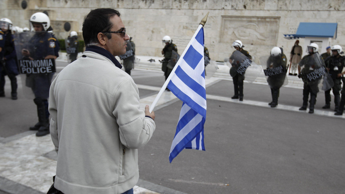 Ateny mogą otrzymać 8 mld euro w ramach kolejnej transzy pomocowej już na początku listopada - poinformowali inspektorzy KE, MFW i EBC we wspólnym oświadczeniu, zamykającym kilkutygodniowy przegląd stanu greckich finansów.