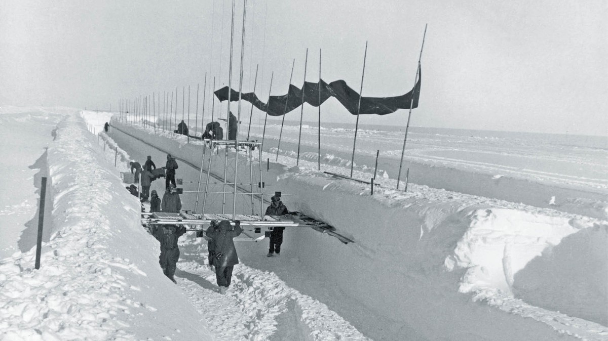 Projekt Iceworm realizowany przez amerykańską armię na Grenlandii. Lipiec 1959 r.