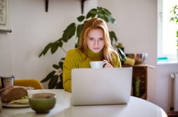 A koronavírus miatt otthonról dolgozik? Íme 4 tipp a home office-hoz kezdőknek