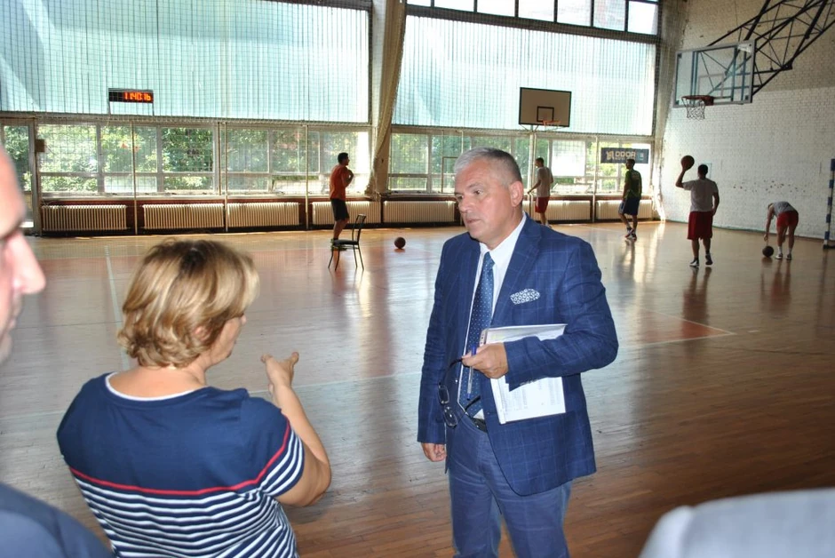 Predsednik opštine dr Milan Nedeljković u sali SC "Vračar"