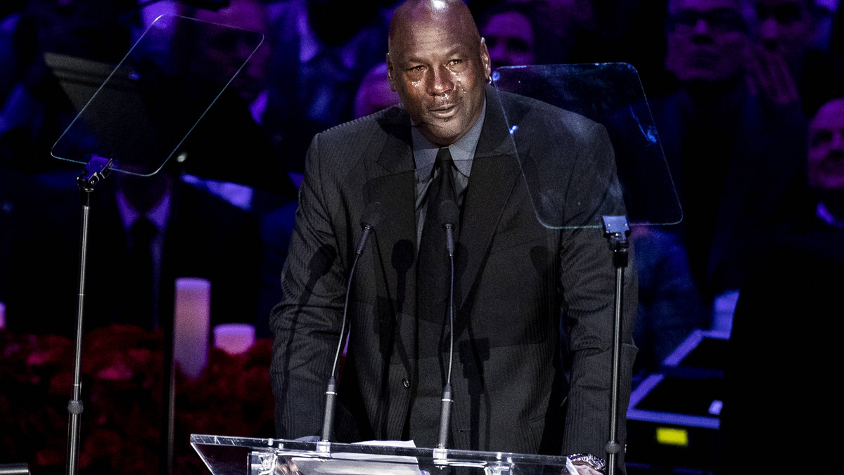 Michael Jordan ogłosił, że przekaże 100 milionów dolarów organizacjom działającym na rzecz równości rasowej i sprawiedliwości społecznej. Pieniądze zostaną również wykorzystane na edukację i będą dystrybuowane za pośrednictwem marki legendarnego koszykarza w ciągu dziesięciu lat.