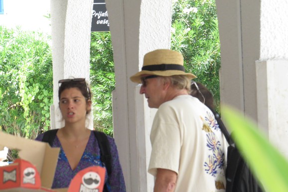 "LEŽIM MEĐU NJENIM NOGAMA, ONA 42 GODINE, JA 22" Svetozar Cvetković o intimnim scenama sa starijom glumicom: "Šapne mi na uvo: Ako ti da opali je"