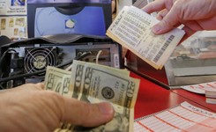 Jest wygrana w amerykańskiej loterii Powerball. Najwyższa pula w historii - blisko 1,6 mld dolarów