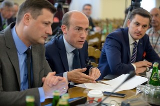 Komisja odrzuciła poprawki opozycji ws. wyboru 15 członków KRS