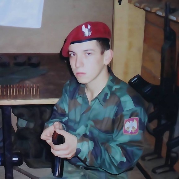 Jedna od starijih fotografija Davora P. sa njegovog profila na društvenim mrežama