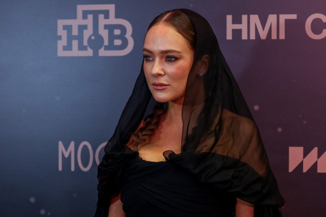 Aglaja Tarasova na premijeri filma na kojoj se i uhvaćena sa novim dečkom