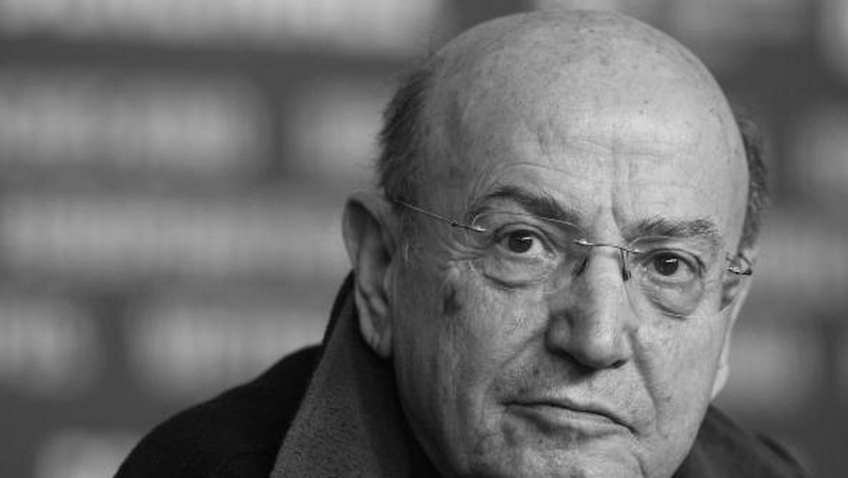 Theo Angelopoulos, jeden z najbardziej znanych i cenionych greckich reżyserów, zmarł we wtorek wieczorem na skutek obrażeń odniesionych w wypadku drogowym. Miał 76 lat.