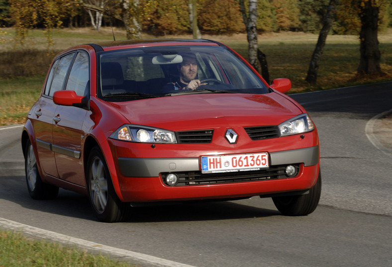 Renault Megane II 1.6 kontra 1.5 dCi: cena podobna, problemy zupełnie inne
