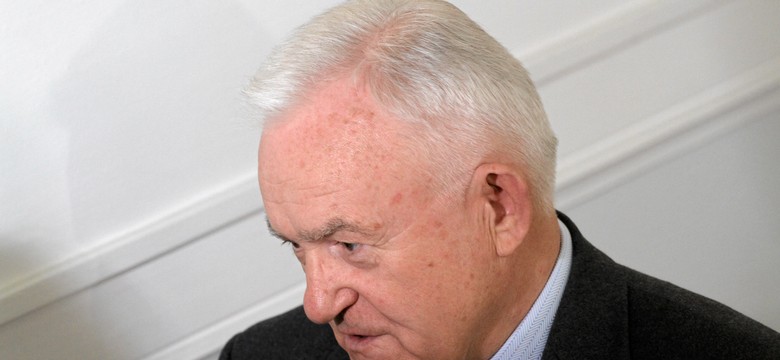 Poseł Palikota wyłudza pieniądze, a odwołują wicemarszałek. "To happening"