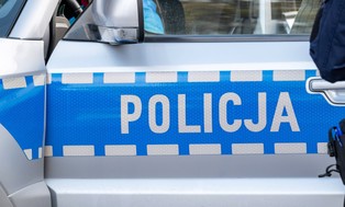 Randka, kryptowaluty i… zniknęło 1,7 miliona złotych. Małopolska policja ostrzega przed oszustami.