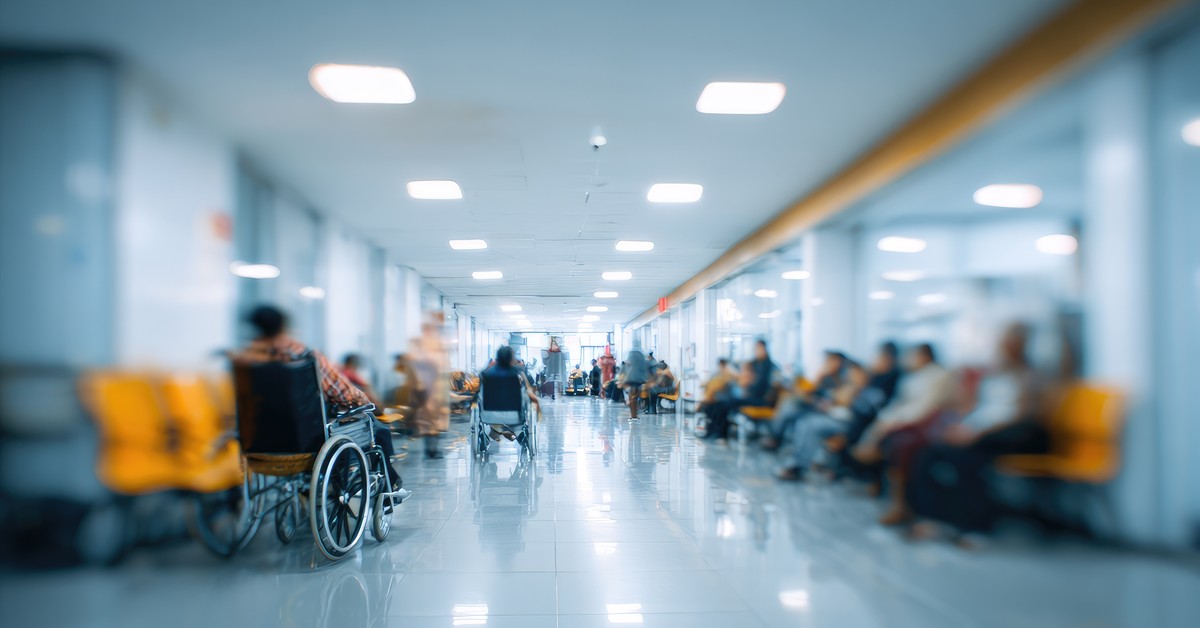 Donald Tusk zaprzecza odsyłaniu pacjentów onkologicznych. NIL pokazuje dane NFZ