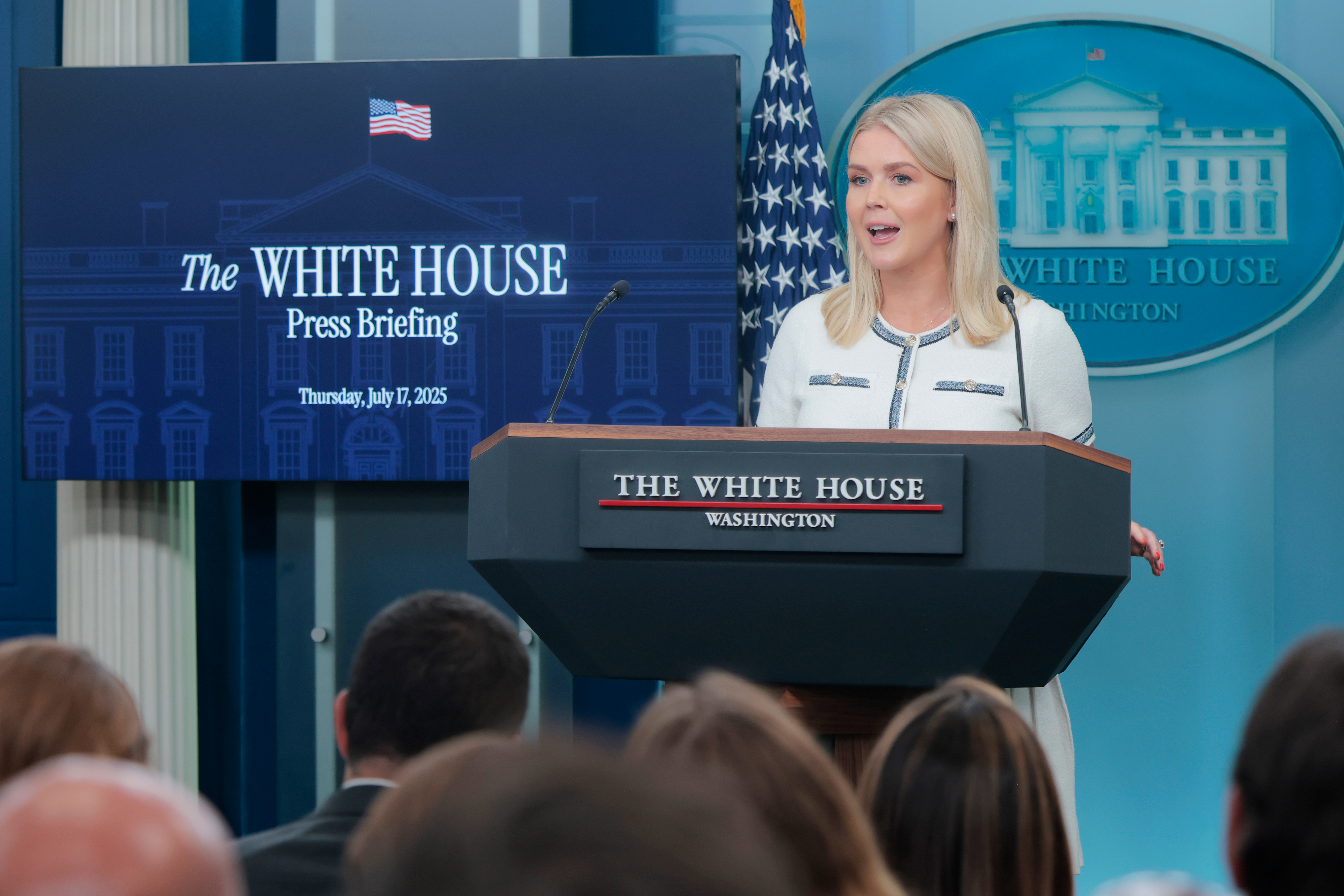 Casa Bianca esclude Wall Street Journal da viaggio Trump