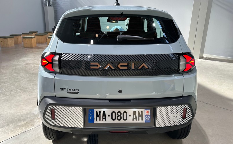 Nowa Dacia Spring 2026