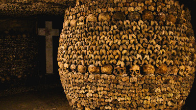 Podziemny cmentarz. Kilometry ludzkich kości - tajemnicze "imperium śmierci" 