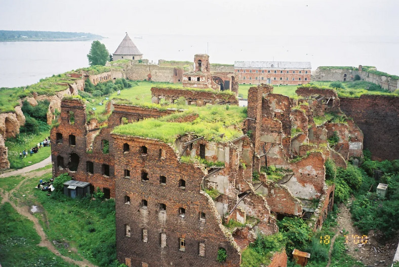 Zniszczenia twierdzy Szlisselburg po II wojnie światowej