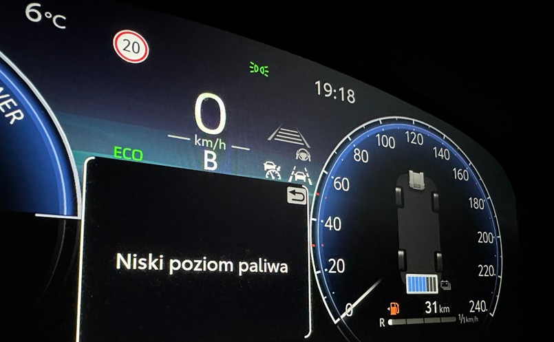 Tankowanie auta - paliwo