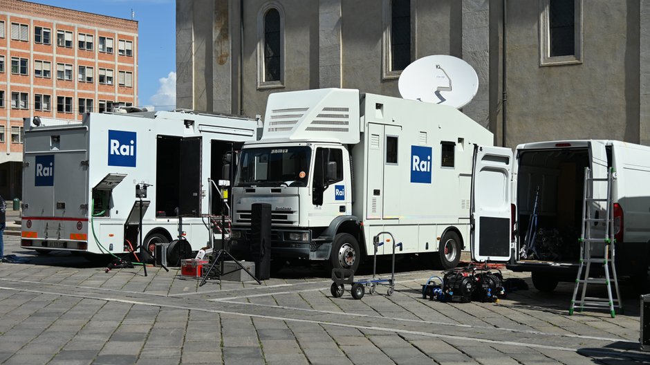 Samochody nadawcza włoskiej telewizji RAI