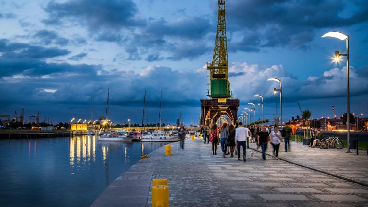 Szczecin może już pochwalić się Filharmonią, czy Muzeum Dialogu Przełomy, które zebrały wiele architektonicznych nagród. Teraz nominowane do ogólnopolskiego konkursu na najlepszą przestrzeń publiczną zostało Nabrzeże Starówka.