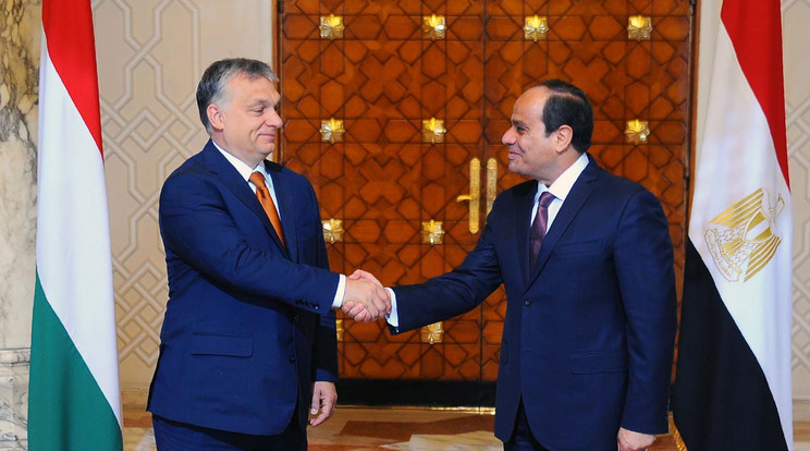 Orbánnal is találkozik az egyiptomi kormányfő /Fotó: AFP
