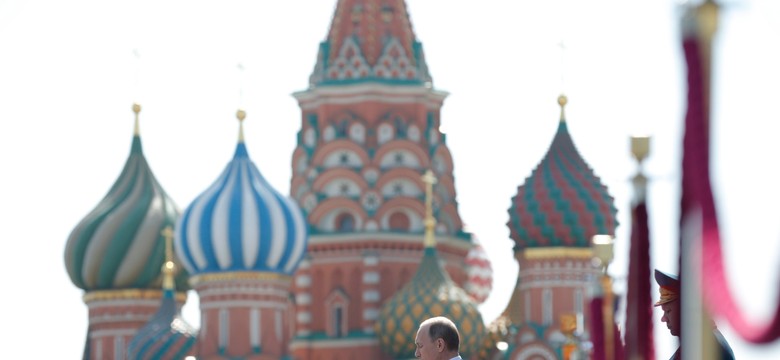 16,5 tysiąca żołnierzy na Placu Czerwonym. Putin mówił o hitlerowskiej awanturze