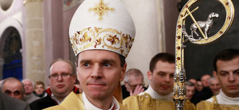 Bp Milewski: Trzeba odciąć zasilanie szeregów kapłańskich przez księży o skłonnościach homoseksualnych