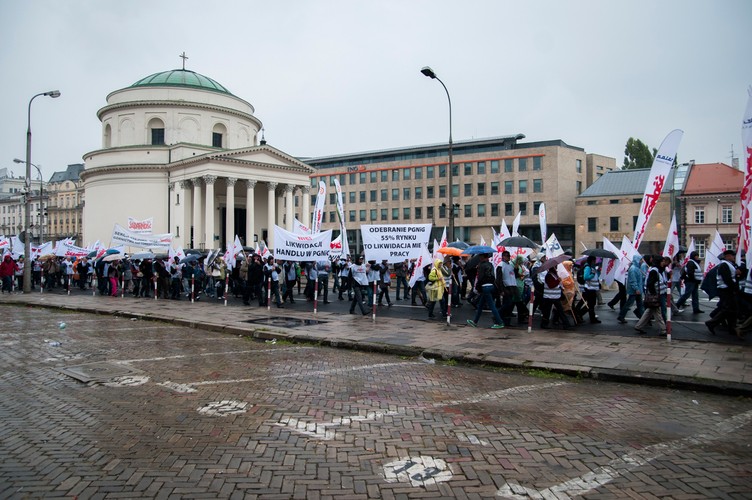 Protest związkowców z Solidarności w Warszawie. Fot. Maciek Suchorabski