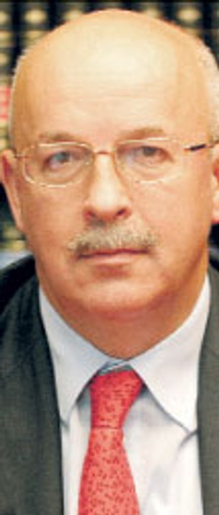 Jakie stawki podatkowe zastosować przy umowach zlecenia z zagranicy