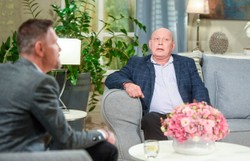 Jasnowidz Jackowski ma nową polityczną wizję. Nastąpi rozłam w PiS?