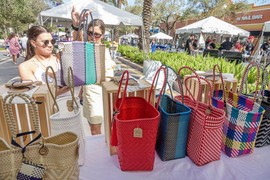 Turistkinja u poznatom letovalištu KUPILA TORBU na pijaci, pa PLATILA KAZNU OD 600 EVRA: Nije znala da postoje stroga pravila i DRAKONSKE SANKCIJE