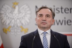 Ziobro nie boi się komisji śledczych? 'Teatr i fajerwerki'