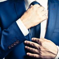 3 najbardziej popularne sposoby wiązania krawata [INFOGRAFIKA]