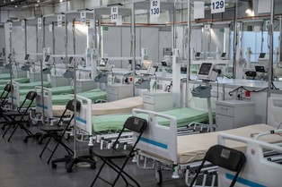 MZ: Szpitale szykują 75 łóżek na 10 tys. mieszkańców na wypadek wojny – procedury i plany ewakuacji