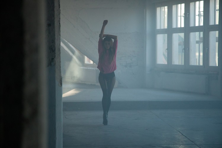 Honey na planie klipu do 'Lalalove'