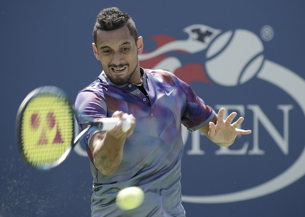 US Open: Kyrgios klął i rozwalił rakietę, ale nic mu to nie dało