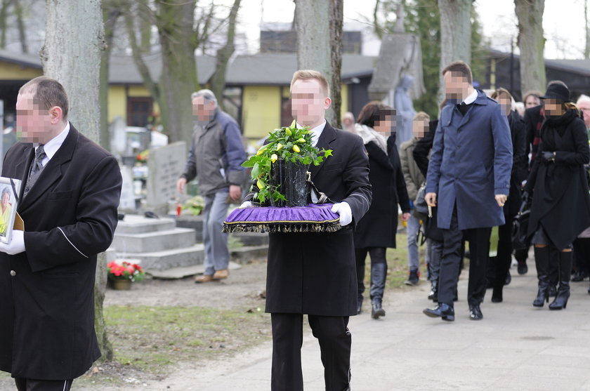 Robert Lewandowski i jego najbliżsi na pogrzebie ukochanej babci