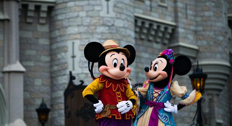 Disneyland - Mickey et Minnie Mouse / Bo Shou