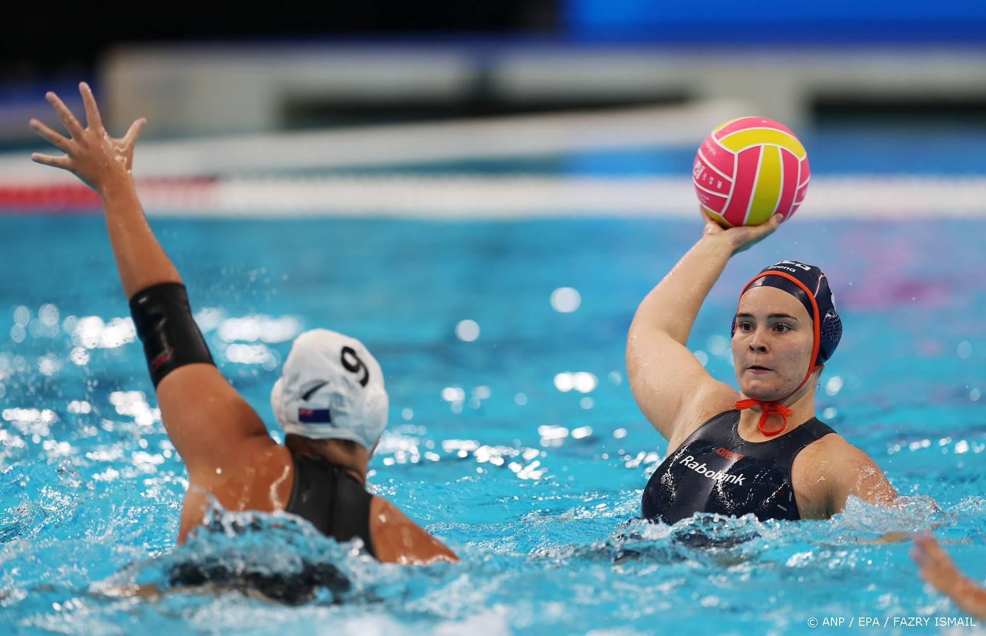 Nederlandse waterpolosters naar kwartfinale WK Singapore