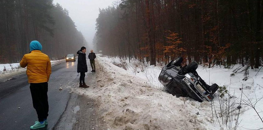 Groźny wypadek twórcy hitu „Aicha”. Auto dachowało!